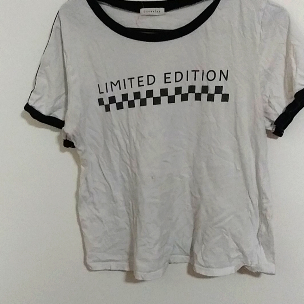 Black and white t-shirt